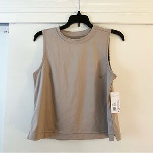 NWT Jockey Sueded Interlock Moisture Wicking Boxy Tank